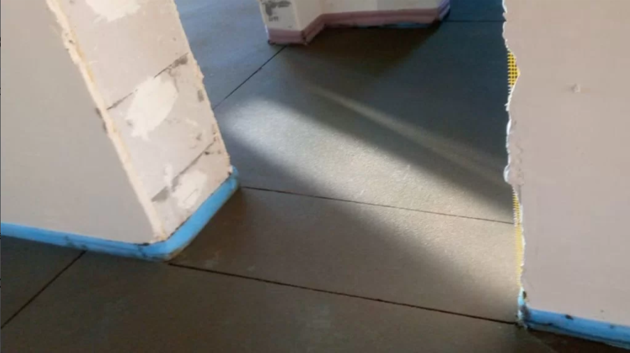 Затирка стяжки машиной